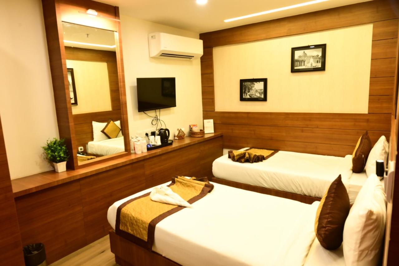 Hotel Silkhouse Premier Danapur Екстериор снимка