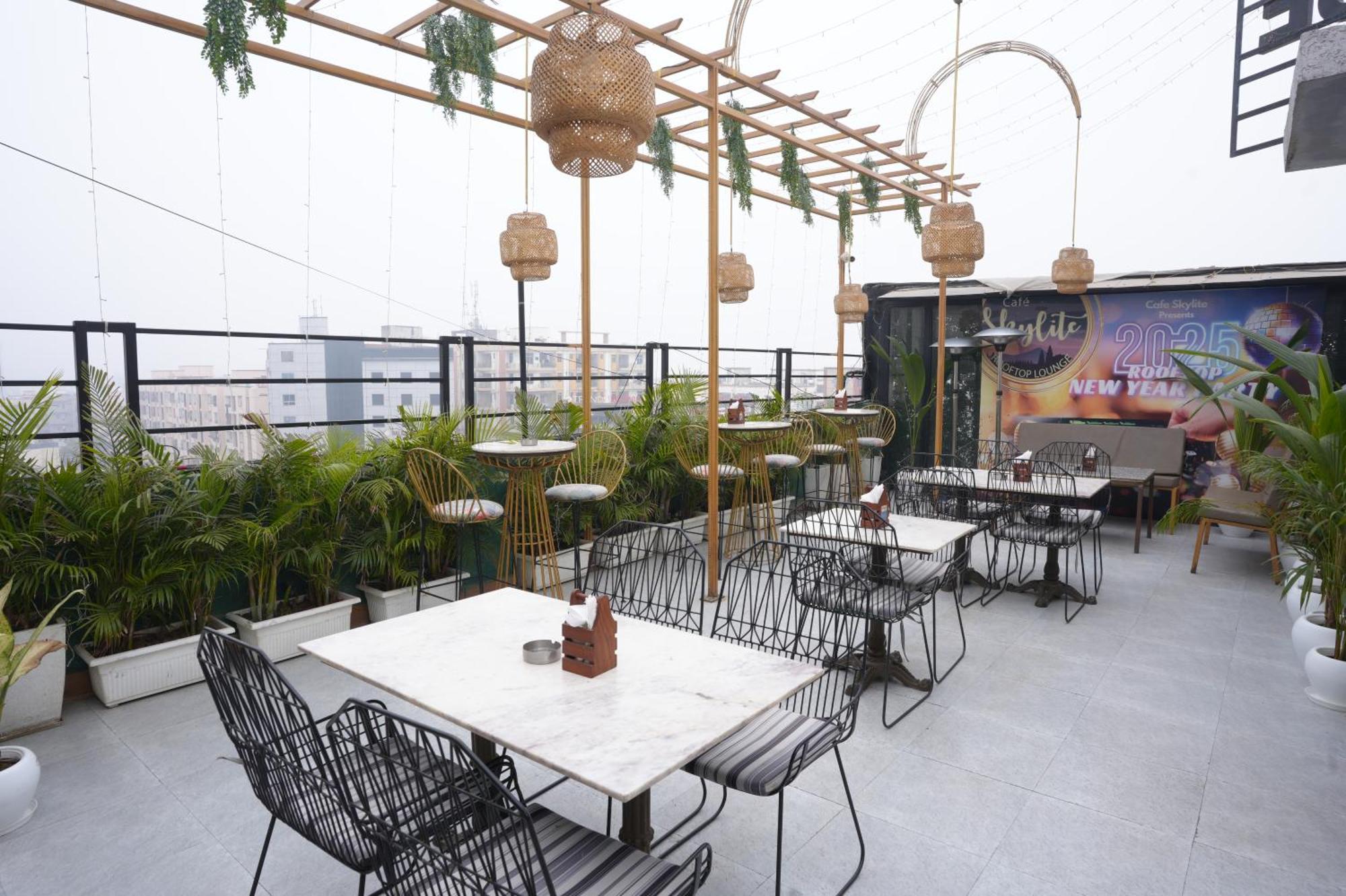 Hotel Silkhouse Premier Danapur Екстериор снимка