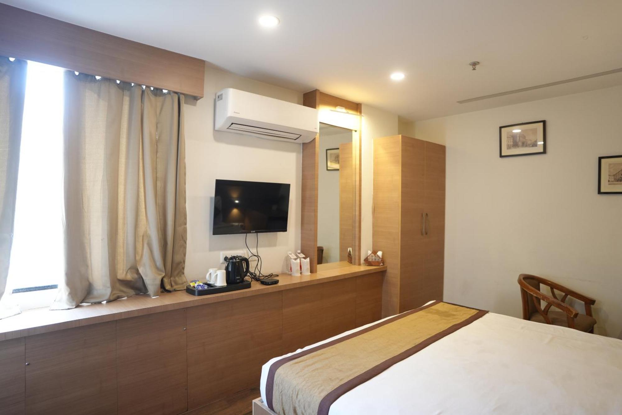 Hotel Silkhouse Premier Danapur Екстериор снимка